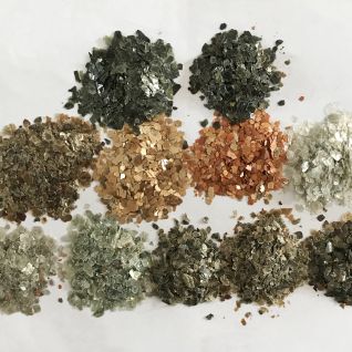 Natural Mica Flakes